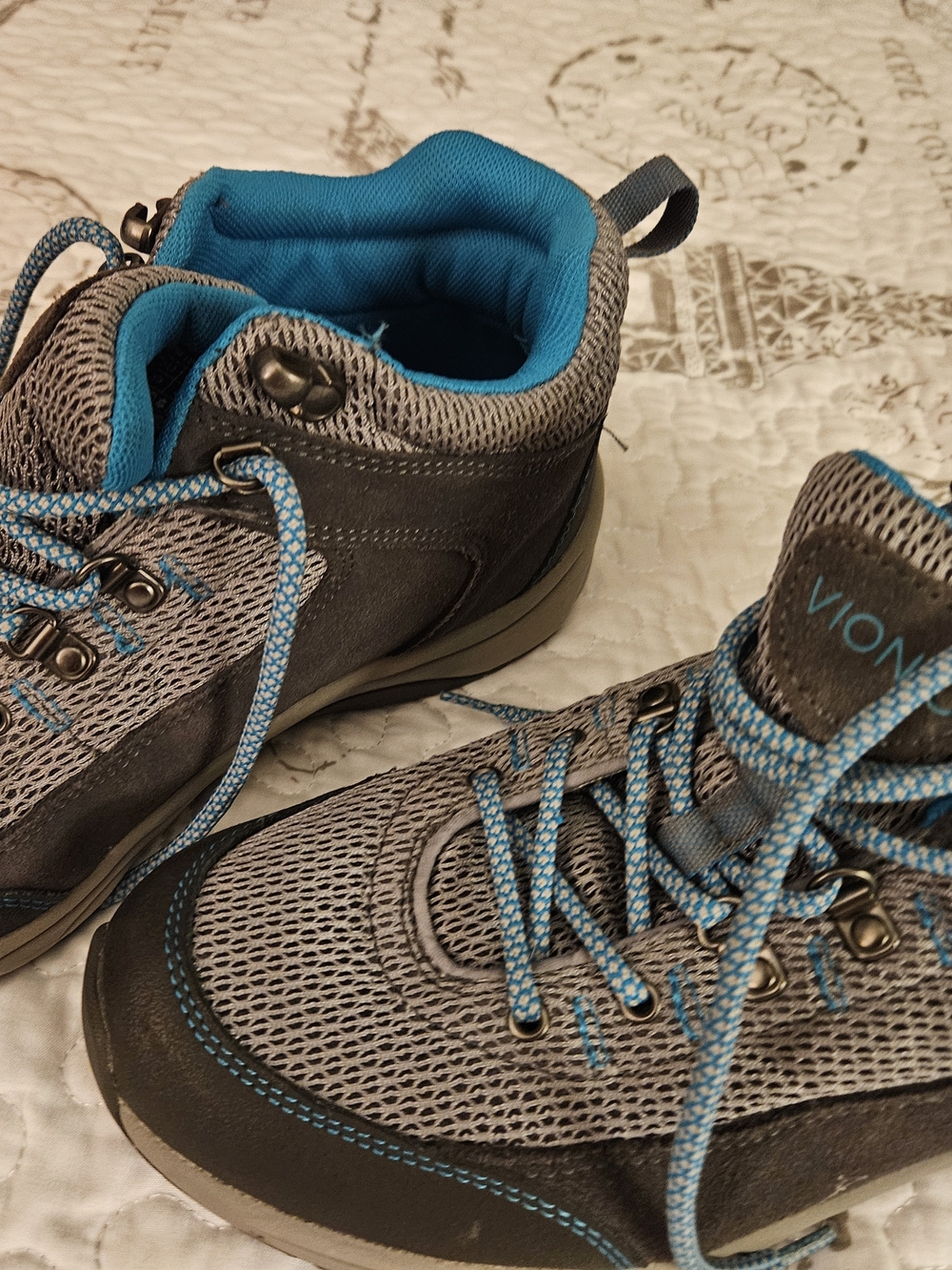 Vionic Cypress Gray & Teal Athletic Hiking Shoes Size 8 Wide